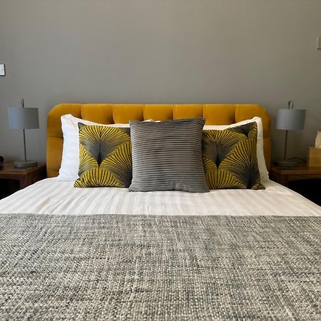 The Red Lion Hotel Cromer Exterior foto A bedroom at the hotel